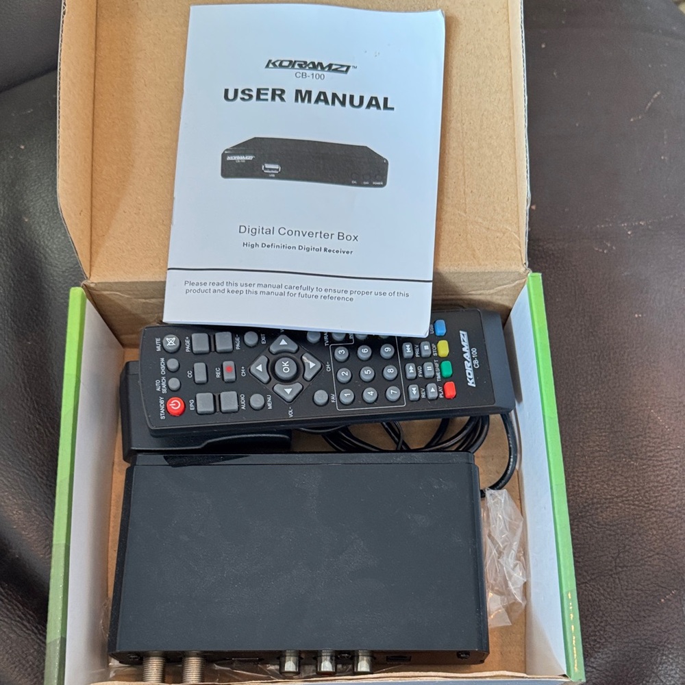 Black Digital TV Converter Box - Picture 4 of 4